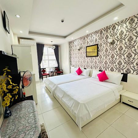 Redflower Hotel Хошимин Екстериор снимка